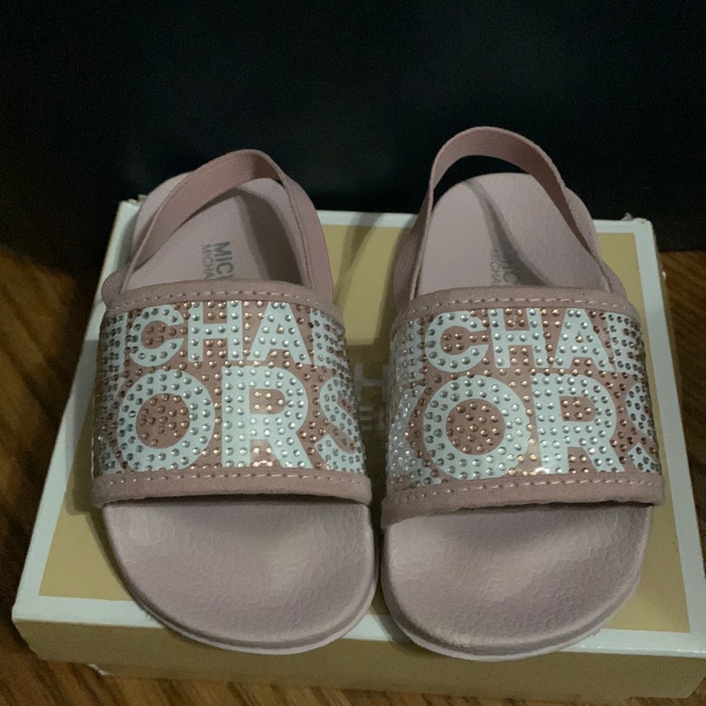 Little girl Michael Kors pink sandals